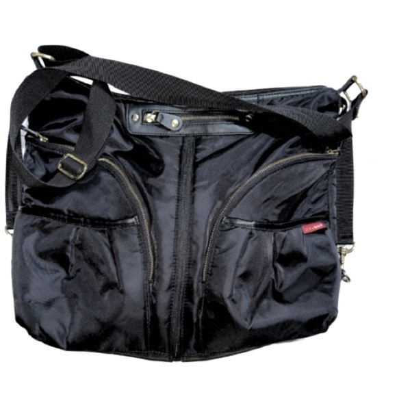 Skip Hop Versa Expandable Diaper Bag Black Baby Newborn Toddler Travel Everyday - Picture 1 of 8
